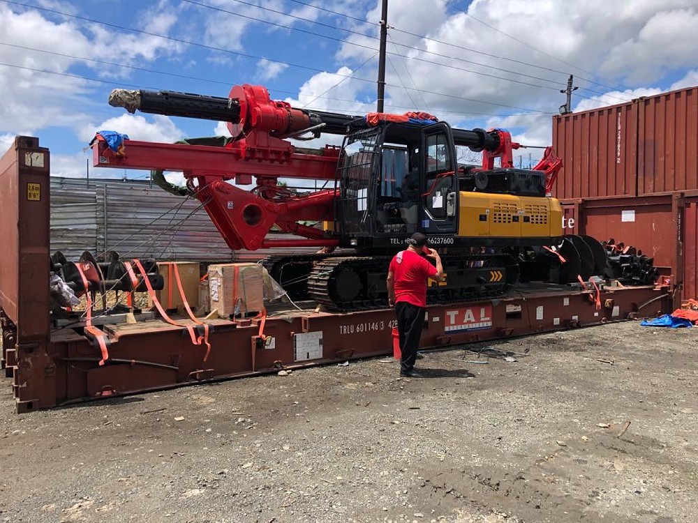 DR100旋挖钻机国外施工实拍